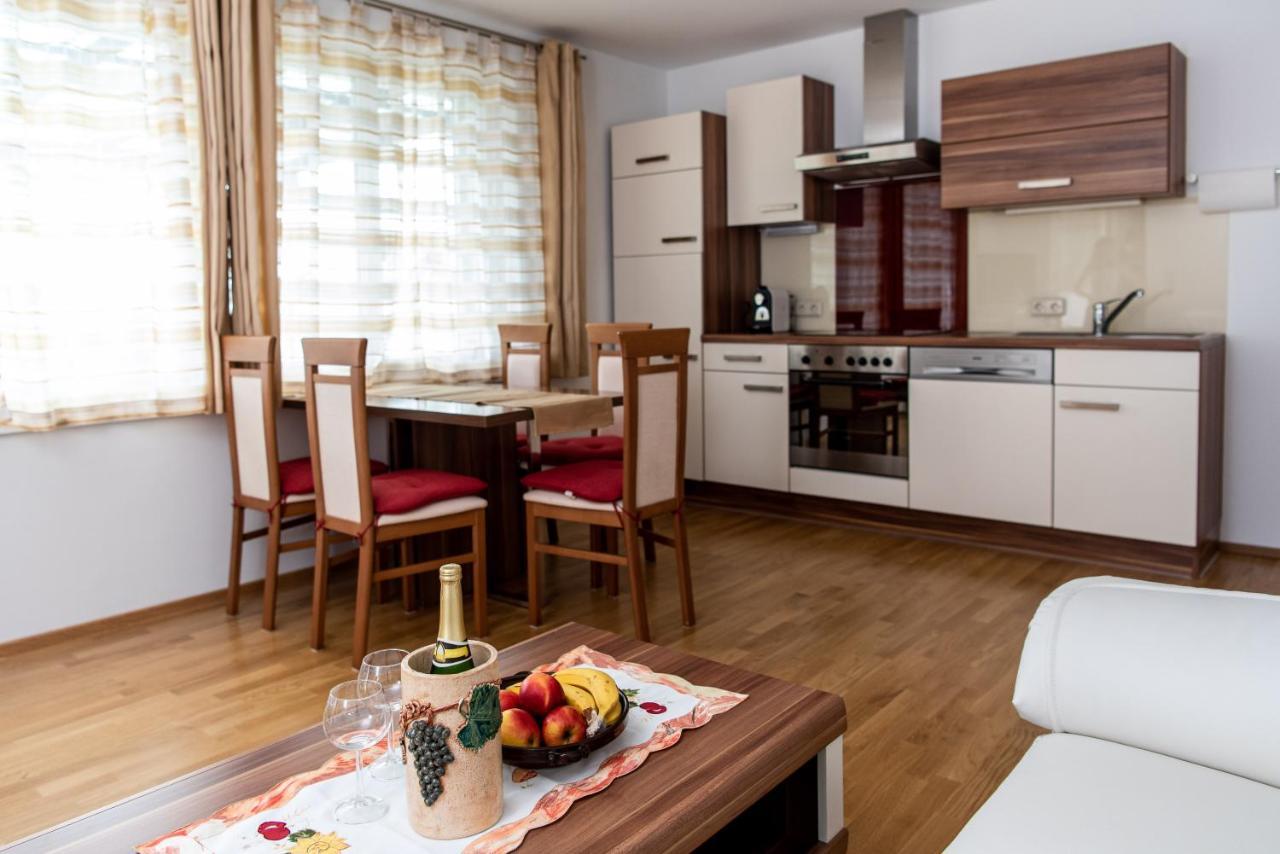 Prasl Holiday home *